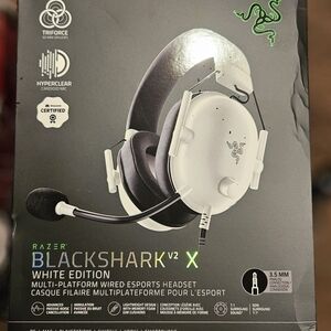 Razer BlackShark V2 X White Gaming Headset